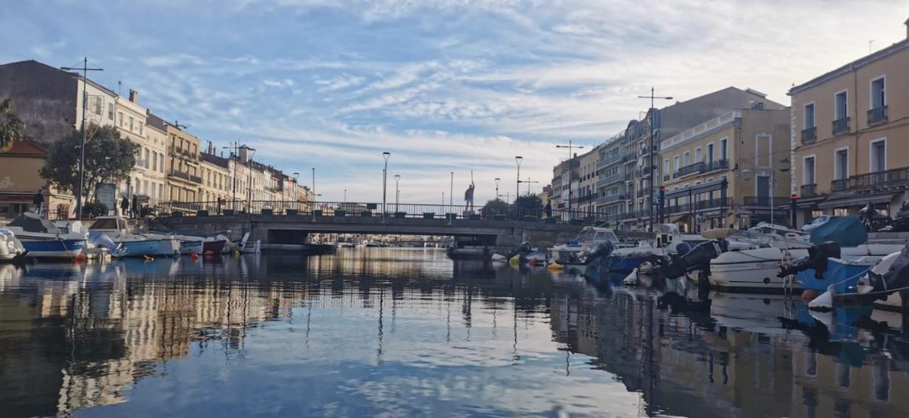 Vues Exceptionnelles Mer, Port Et Toits De Sete Exterior photo